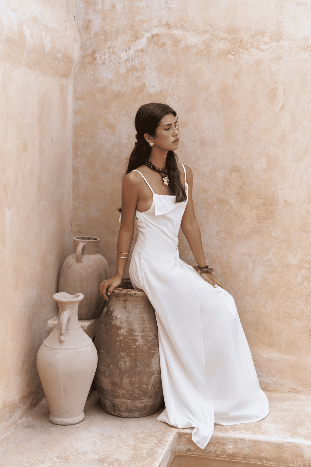 Robe Asra