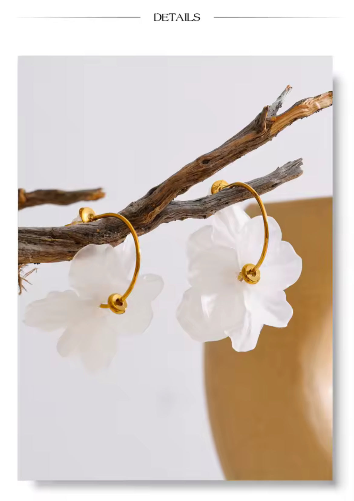 Boucles D’oreilles Fleur Résine